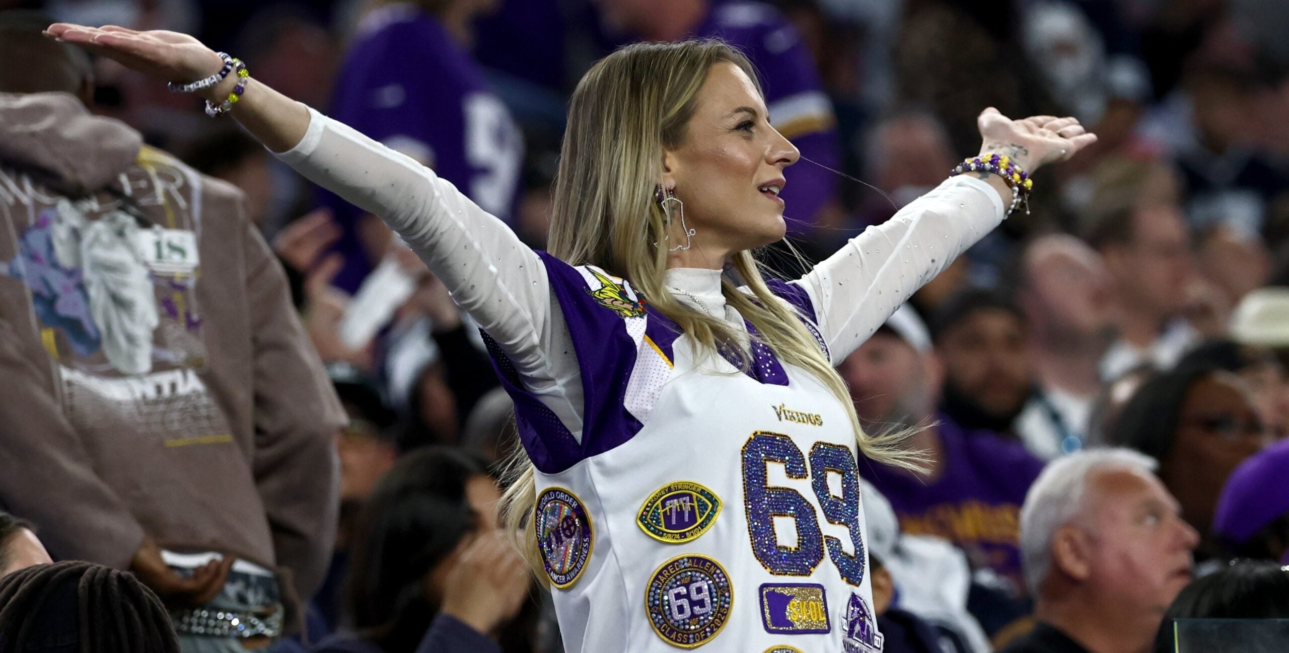 The Vikings’ Playoff Outlook | A 6-0 Football Team Look for Fireworks Instead of Fizzling — Coon Rapids Schools news