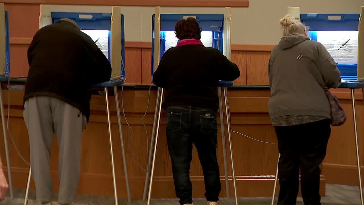 What Minnesota's early voting surge does and doesn't mean yet — Coon Rapids Community news